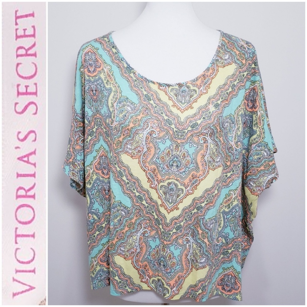 ⚜️FINAL⚜️Victoria's Secret paisley top 🤍SMALL PETITE